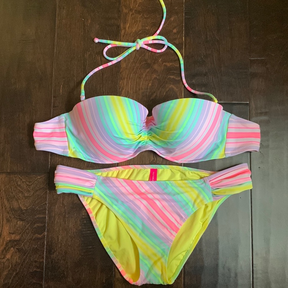 Victoria’s Secret 2 piece bathing suit